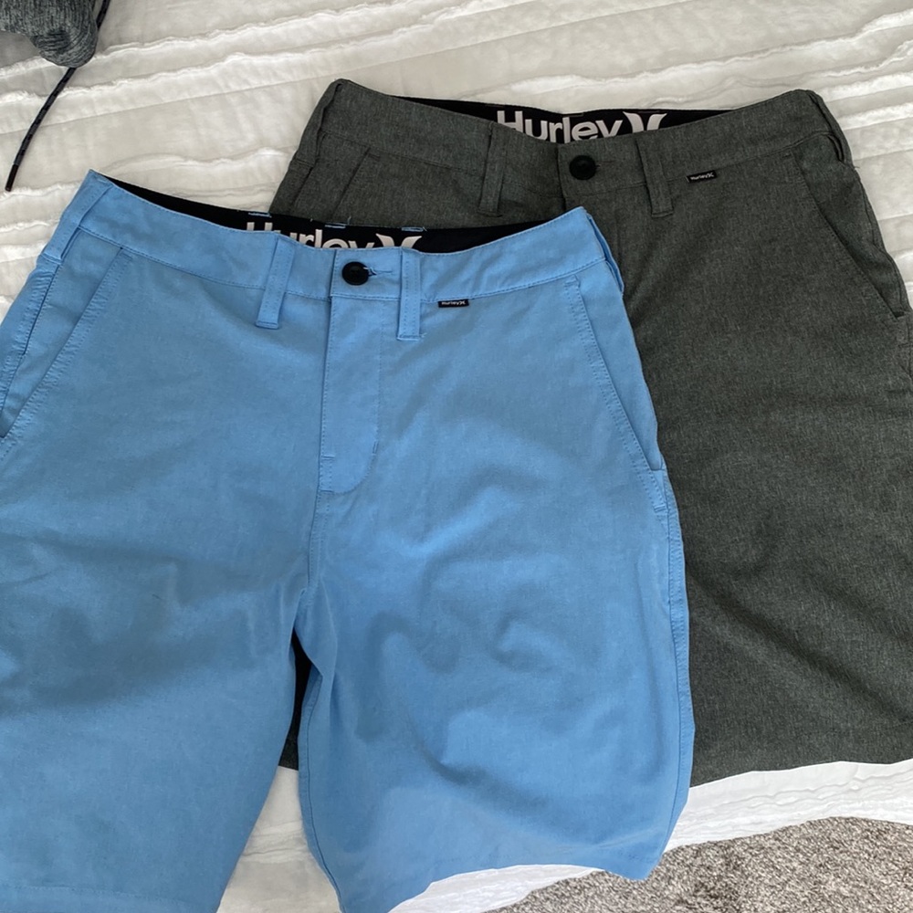 EUC - Hurley shorts.   Nice blue color and grey colors.   Mens size 26